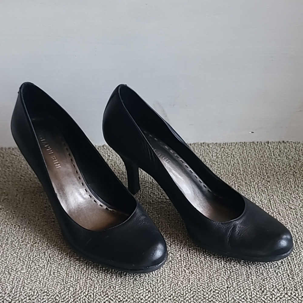 Gianni Bini Black Leather Heels
